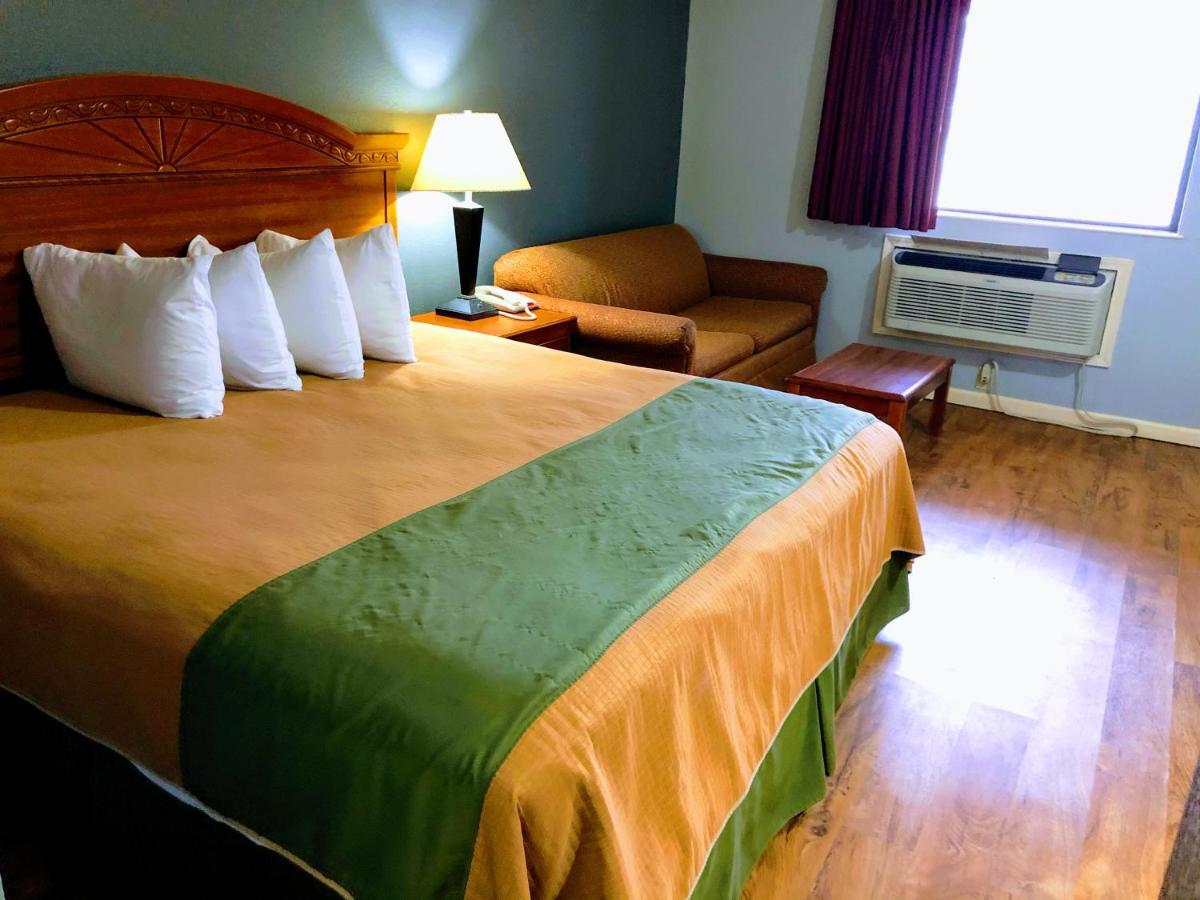 Americas Best Value Inn Yukon Bagian luar foto